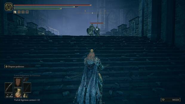 Elden Ring: Shadow of the Erdtree - Castillo de Ensis: soldados en lo alto de las escaleras de la escalinata de la entrada del Castillo de Ensis