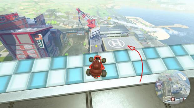 Mario Kart World - Helipuerto donde aterrizan helicópteros en Ciudad Corona