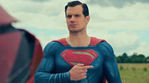 Henry Cavill como Superman