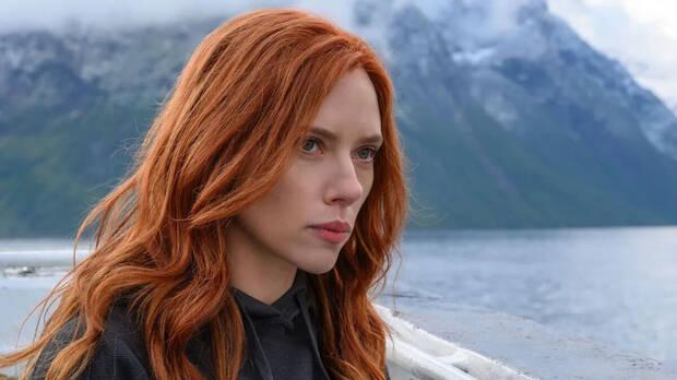 Scarlett Johansson como Viuda negra