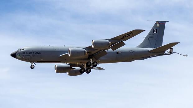 KC-135