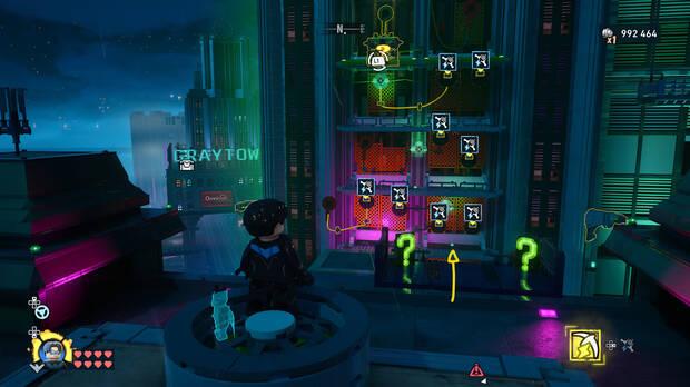 LEGO Batman: El Legado del Caballero Oscuro - C�mo resolver el puzle del acertijo de Riddler 02 en Gotham Village - Robinson Park