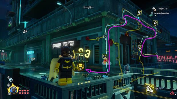 LEGO Batman: El Legado del Caballero Oscuro - C�mo resolver el puzle del acertijo de Cluemaster 05 en East End - Milla de la diversi�n