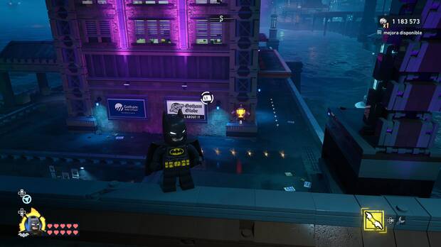 LEGO Batman: El Legado del Caballero Oscuro - Dónde encontrar el trofeo de la Batcueva Ojo 04 en Newtown