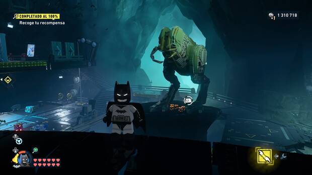 LEGO Batman: El Legado del Caballero Oscuro - Recompensa de estatua de dinosaurio T-Rex en la Batcueva por recoger todas las Batfichas