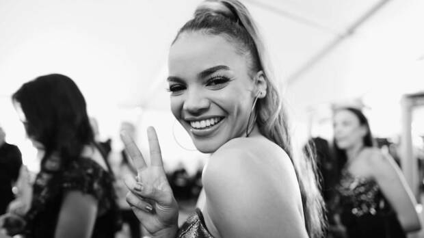 Leslie Grace