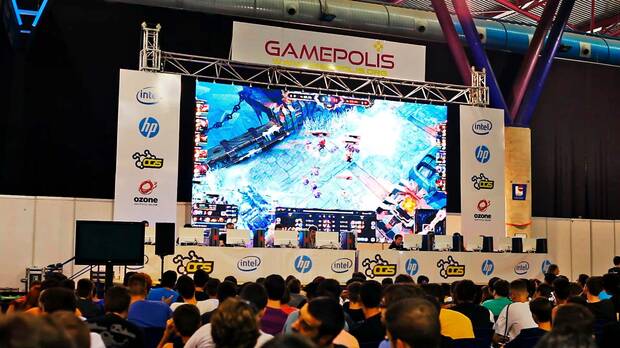 El primer escenario de competiciones de Gamepolis.