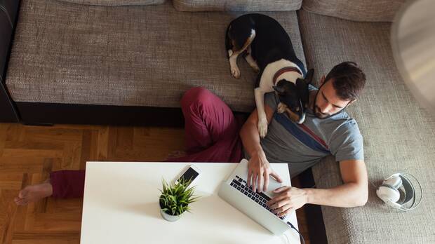 Estudio de teletrabajo explica los pros y contras de este modelo laboral