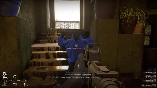 Lidiar con los inocentes, los rehenes y los sospechosos es uno de los pilares del gameplay, más que pegar tiros.
