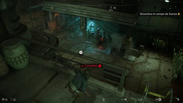 Star Wars Outlaws - El submundo criminal: escalerilla por la que se puede bajar a la zona inferior de la Fortaleza Pyke, donde se ve a un mercenario y una alarma