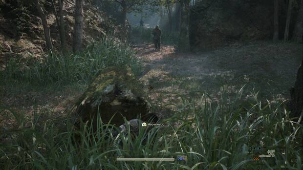 Metal Gear Solid Delta - Misin Virtuosa, soldado enemigo en la zona del Norte de Dremuchij