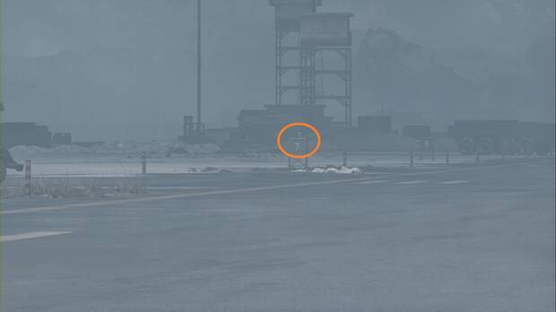 Metal Gear Solid Delta - Huida de Groznyj Grad, Kerotan #55 sobre el letrero 7 en la pista de aterrizaje