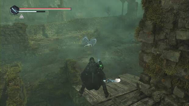 Hell is Us - Marastan, enemigos dentro del patio más amplio de las ruinas de Marastan