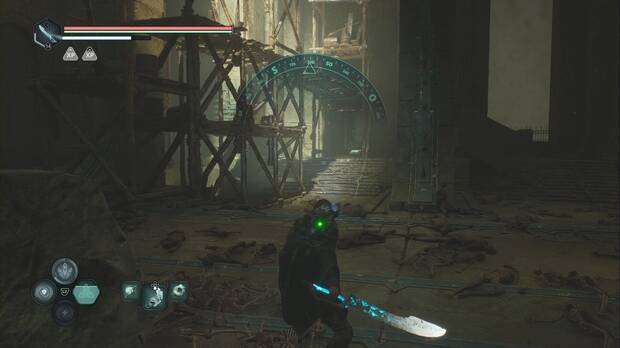 Hell is Us - La Torre de Arcas, camino para avanzar desde la sala llena de enemigos, junto a un andamio de madera