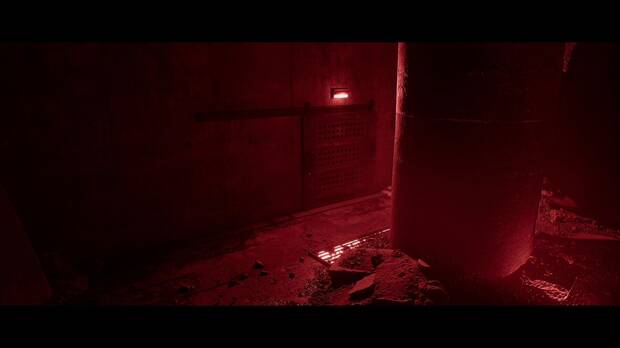 Silent Hill Townfall - Llegada, rejilla en la pared de la sala iluminada en rojo en los pasillos