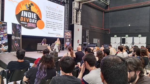 Mariona Valls (izquierda) y Valeria Castro, en un momento de su charla.