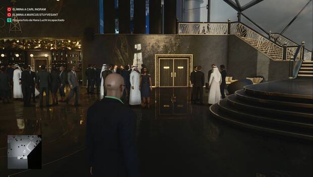 Hitman 3 - Ave de presa: puerta del baño del bar