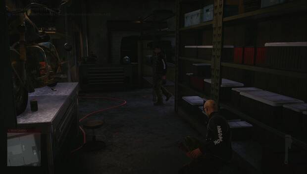 Hitman 3 - Superdepredador: radio para dejar KO a otro guardia