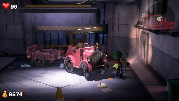 Luigi's Mansion 3 - Suites VIP: panel que puedes arrancar en el garaje