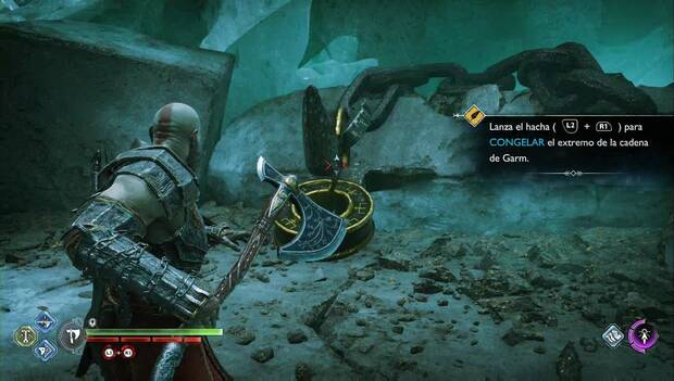 God of War Ragnarok - Reencuentro: Kratos apunta el hacha a la sujeción de la cadena