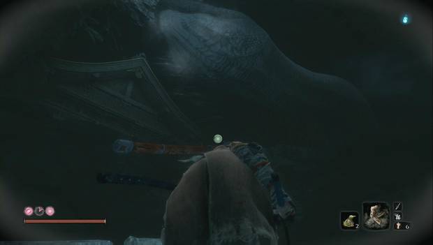 Sekiro - Valle sumergido: el mono distrae a la serpiente gigante