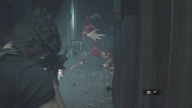 Resident Evil 3 Remake - Comisaría: Licker en el pasillo de STARS