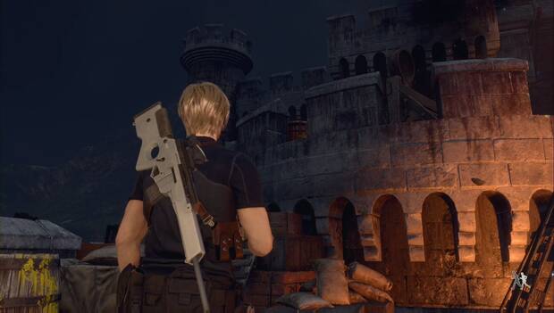Resident Evil 4 Remake - Capítulo 7: barril rojo junto a una catapulta