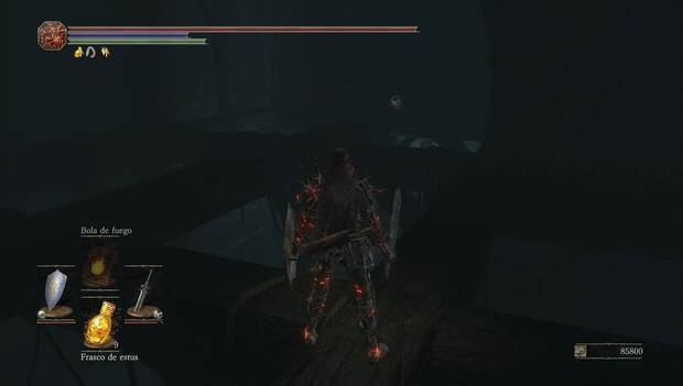 Dark Souls III - Irithyll del Valle Boreal: enemigo invisible en las vigas del sótano