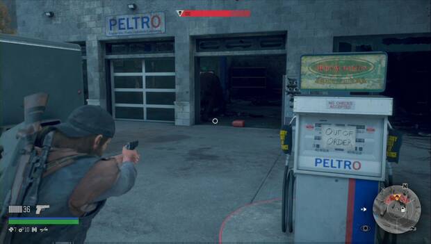 Days Gone - Muchos enfermos: Deacon usa una lata de gasolina para matar al oso