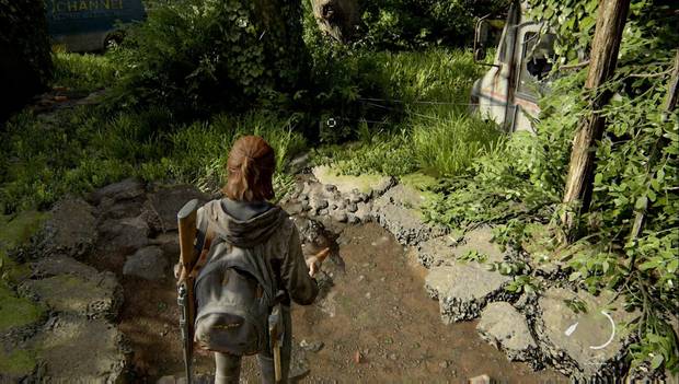 The Last of Us Parte II - El Capitolio: lanza botellas para hacer estallar las minas