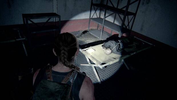 The Last of Us Parte II - La costa: nota de la enfermería junto al cadáver de los camarotes