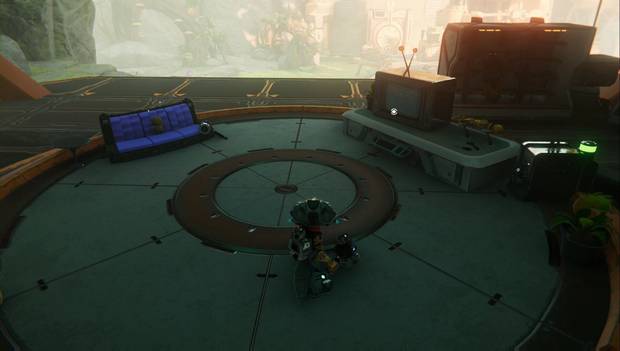 Ratchet & Clank: Una dimensión aparte - Osito y televisor en el escondite de Rivet