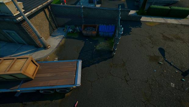 Fortnite Battle Royale - Busca libros sobre explosivos: libro en la parte noroeste de Muelles Mugrientos