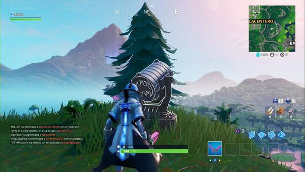 Fortnite - Batseñal en la colina al sudeste de Parque Placentero