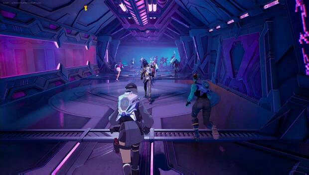 Fortnite Battle Royale - Operacin Cielo en llamas: el equipo recorre los pasillos de la nave nodriza