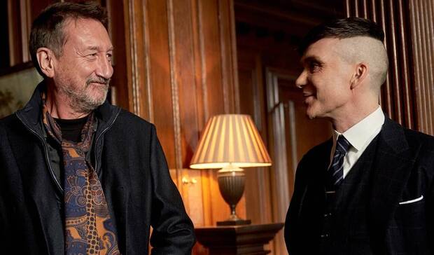 Steven Knight y Cillian Murphy en Peaky Blinders