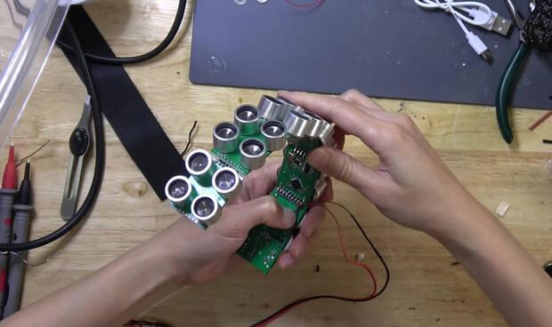 Collar cyberpunk