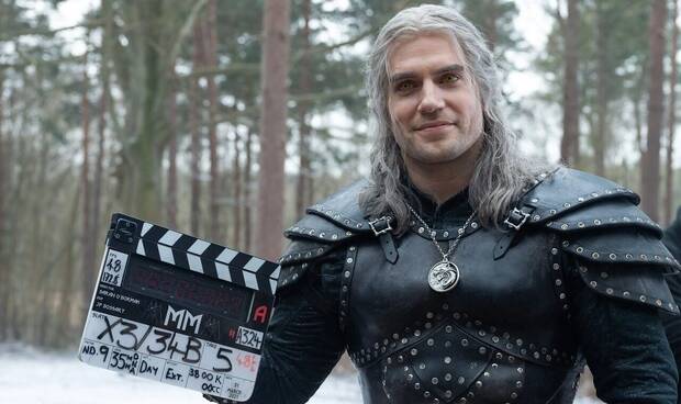 Henry Cavill como Geralt de Rivia en el rodaje de la T3 de The Witcher