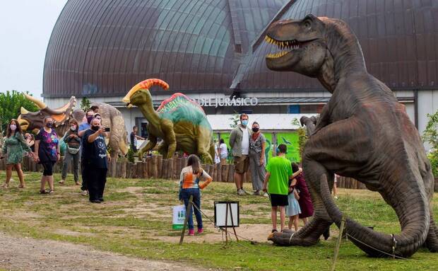 Fotografa de la zona exterior del MUJA