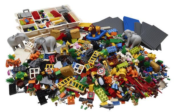 LEGO