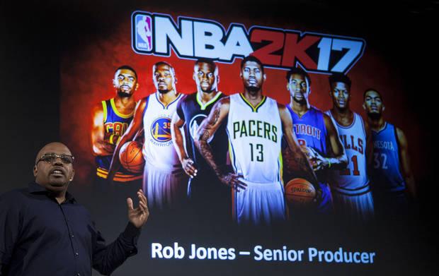 Rob Jones se ha encargado de explicar a los asistentes las novedades que ser�n implementadas en NBA 2K17.