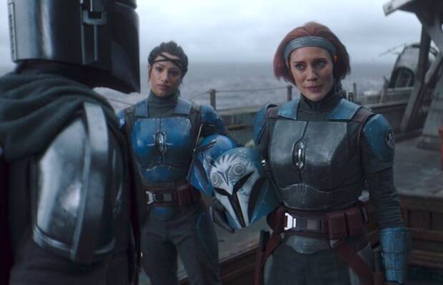Sasha Banks en The Mandalorian junto a Katee Sackhoff