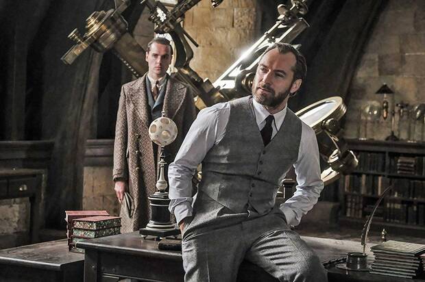 Jude Law como Albus Dumbledore 