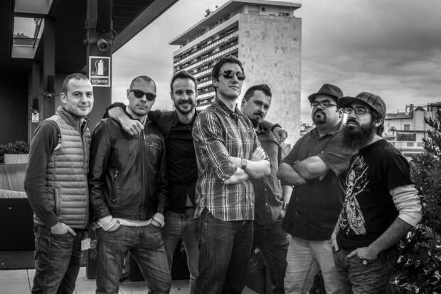 García-Obledo, en el centro, con parte del equipo de King Barcelona.