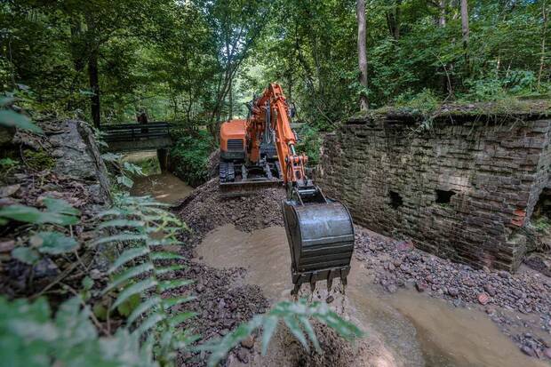Presas en Alemania siendo demolidas