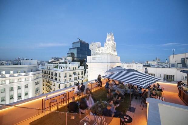 Terraza del Hotel Pestana CR7 Gran V�a de Madrid