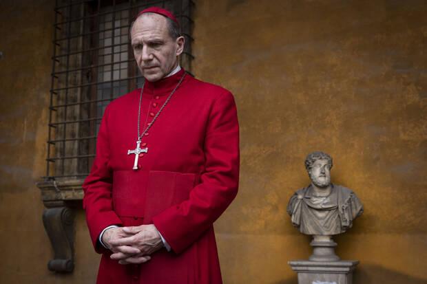 C�nclave con Ralph Fiennes