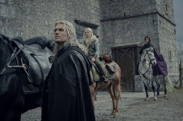 Henry Cavill, Freya Allan y Anya Chalotra caracterizados como sus personajes de The Witcher