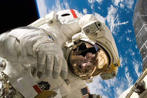Astronauta en el espacio