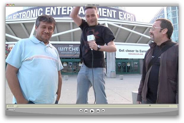 De izquierda a dercha: Sanz (Hobbyconsolas.com, Daniel Quesada (Hobbyconsolas) y Paco Delgado (Micromanía) en el E3 de 2011.